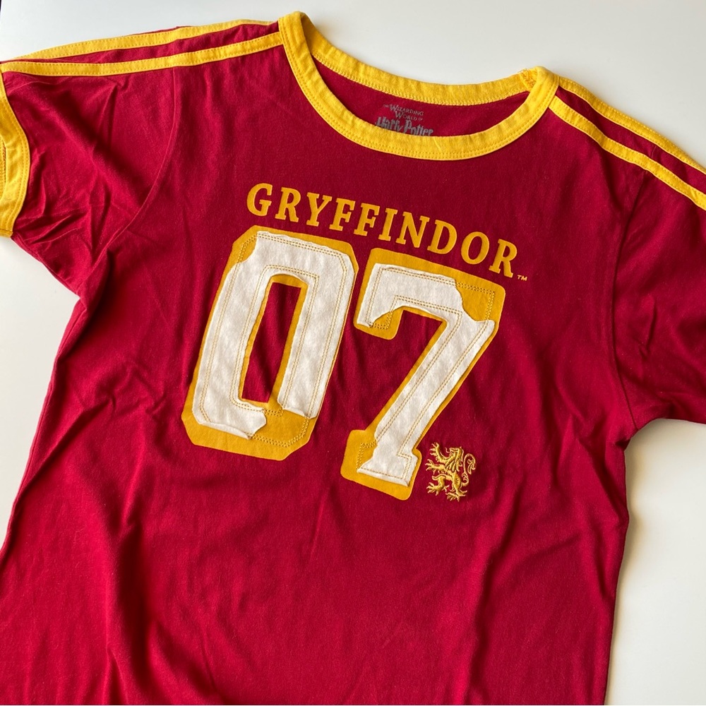 Harry Potter Gryffindor Quidditch Embroidered 07 Sports Shirt Universal Studios